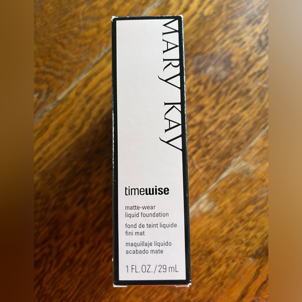 MARY KAY Timewise matte-wear liquid foundation.